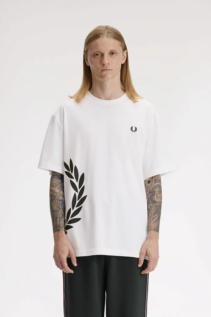 Футболка Fred Perry Textured Laurel Wreath T-Shirt