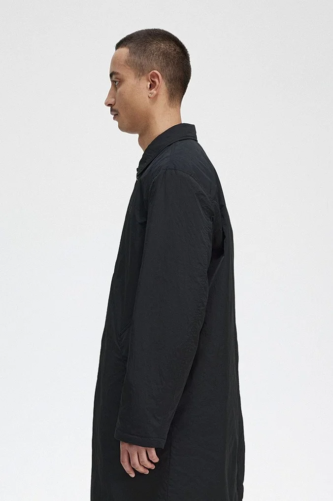 FRED PERRY BUTTON THROUGH MAC コート ブラック Fred Perry Button Through Mac | Black | J1537-102