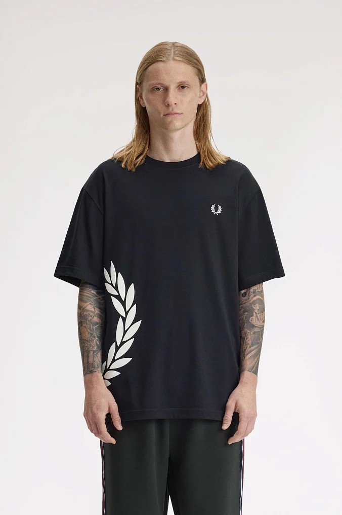Футболка Fred Perry Textured Laurel Wreath T-Shirt