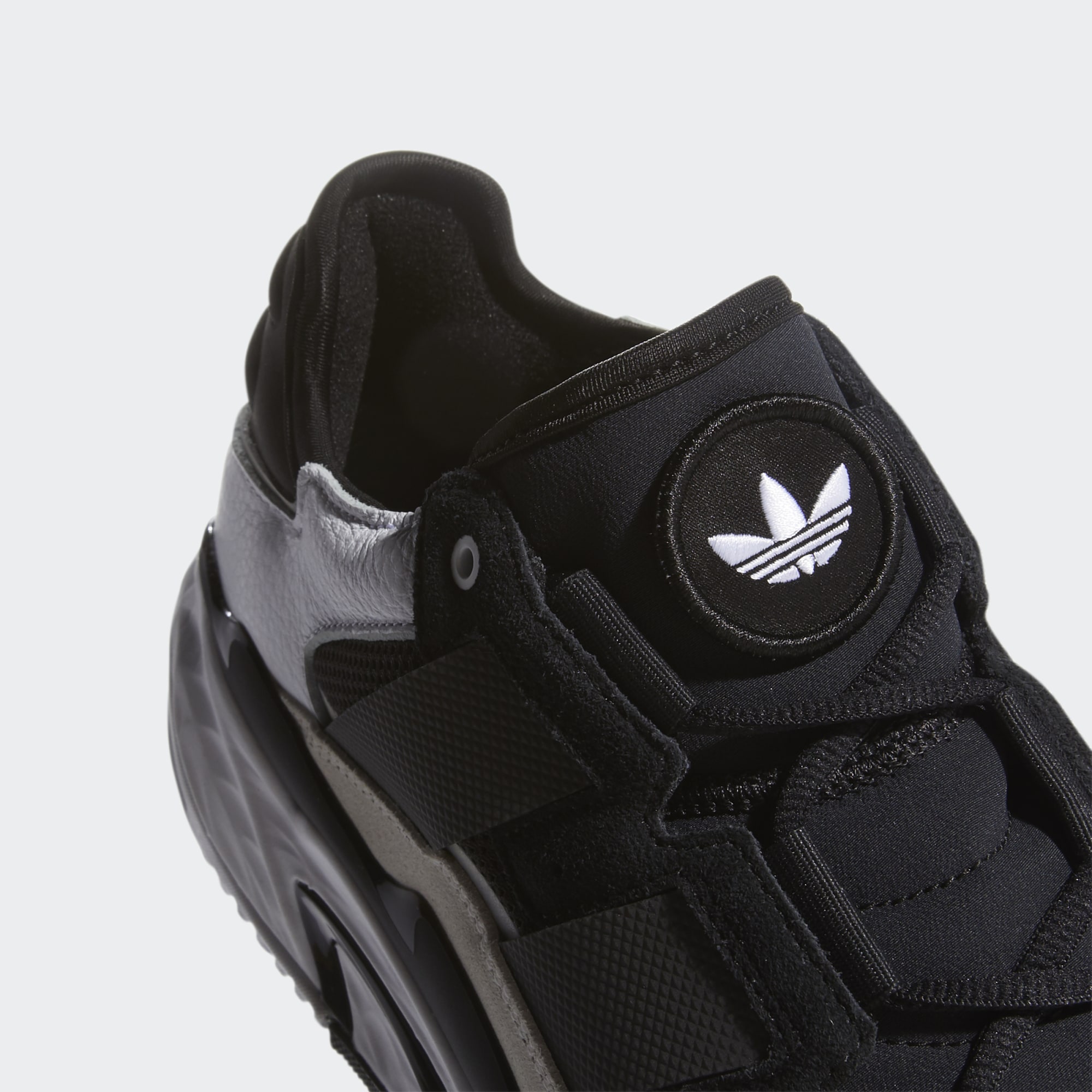 Кроссовки мужские adidas Originals Niteball Core Black/Cloud White/Silver  Metallic купить в Перми в интернет-магазине FRIDAY