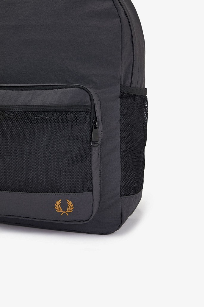 Рюкзак Fred Perry Crinkled Nylon Mesh Backpack