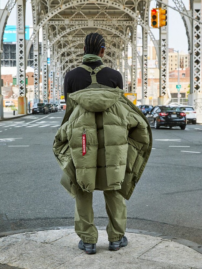 Мужской пуховик Alpha Industries Long Puffer Parka Green