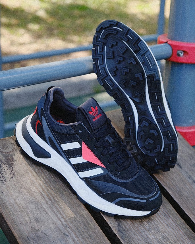 Кроссовки мужские adidas Originals Retropy P9 Core Black/Crystal White/Vivid Red