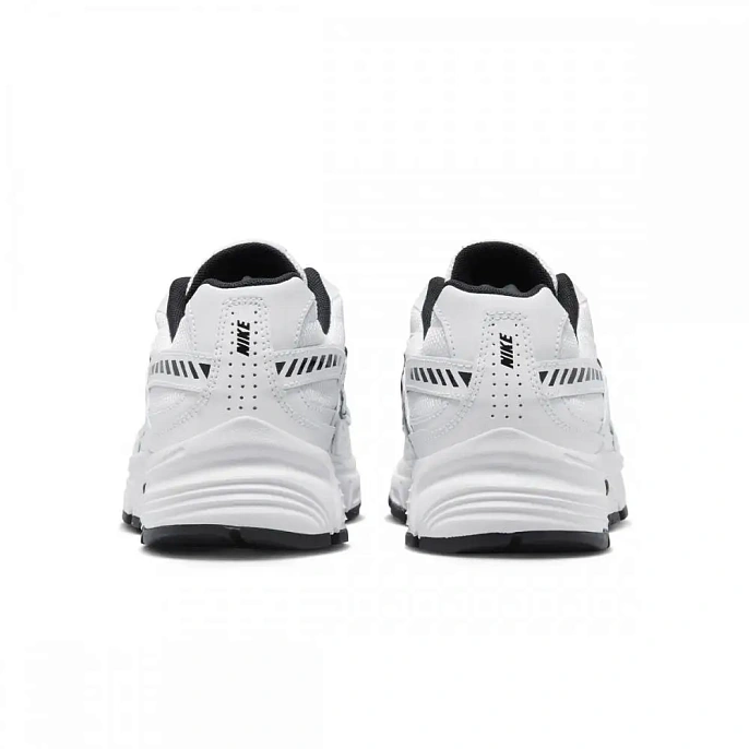 Кроссовки женские Nike Initiator White/Metallic Silver/Black