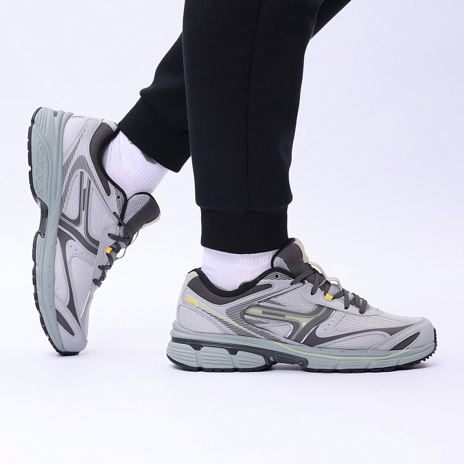 Кроссовки мужские Li-Ning Pentium 1000