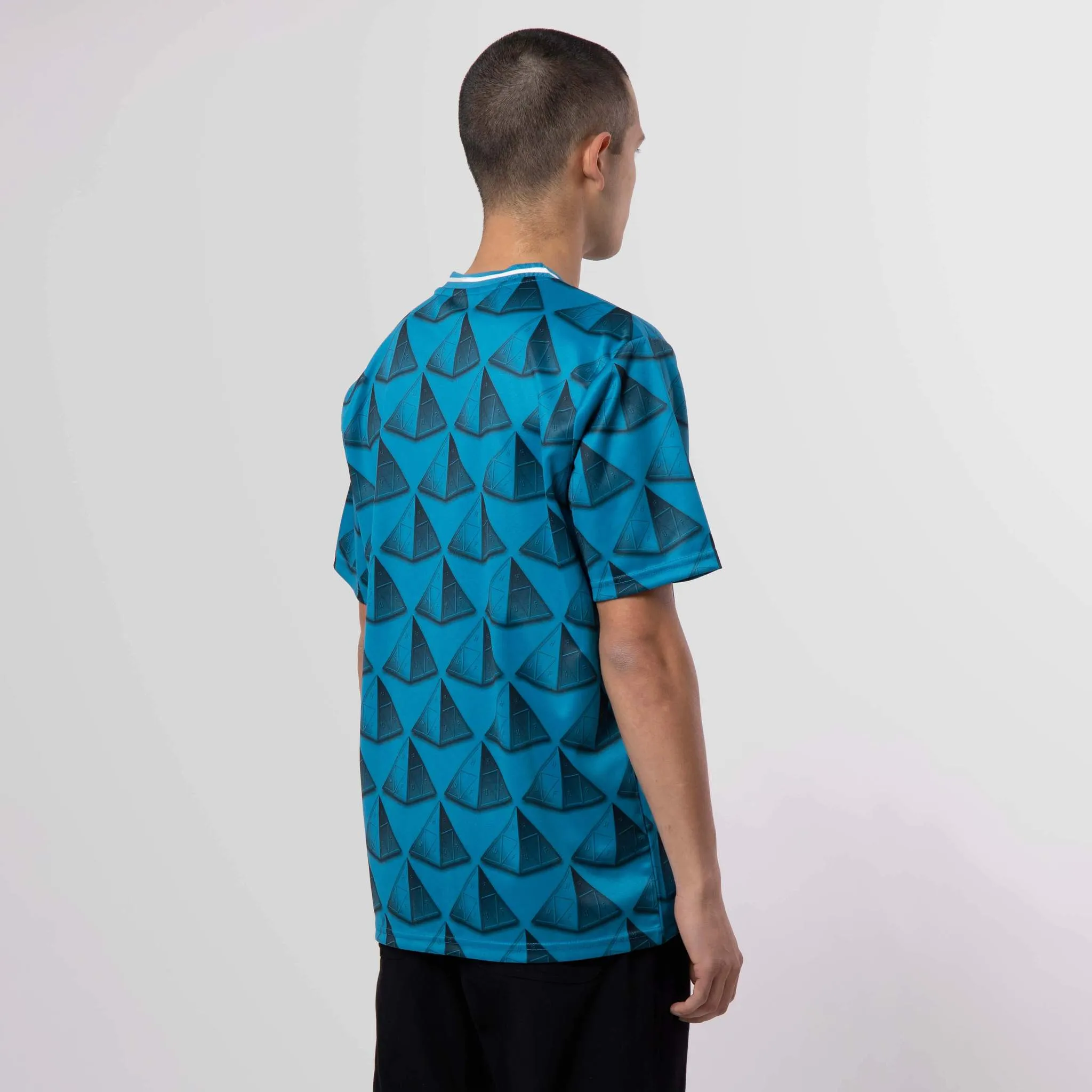 Футболка HUF Trinity Short Sleeve Soccer Jersey купить в Перми —  интернет-магазин FRIDAY