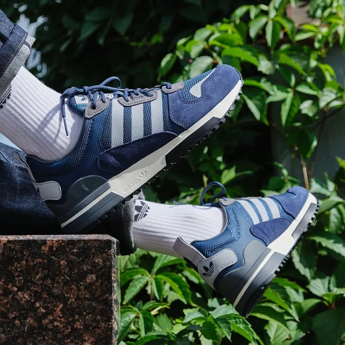 Кроссовки мужские adidas Originals ZX 700 HD Crew Navy/Grey Two/Orbit  Indigo, H01850 купить в Перми в интернет-магазине FRIDAY